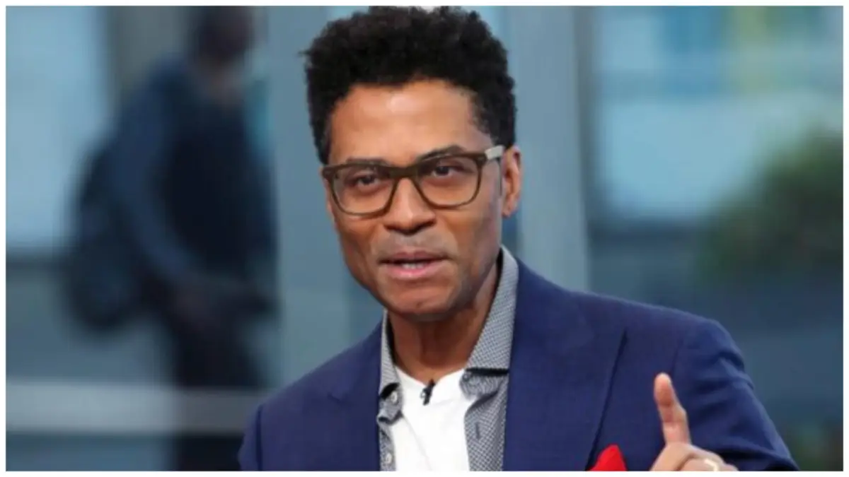 Eric Benét's strange behavior in the new music video worries the singer.