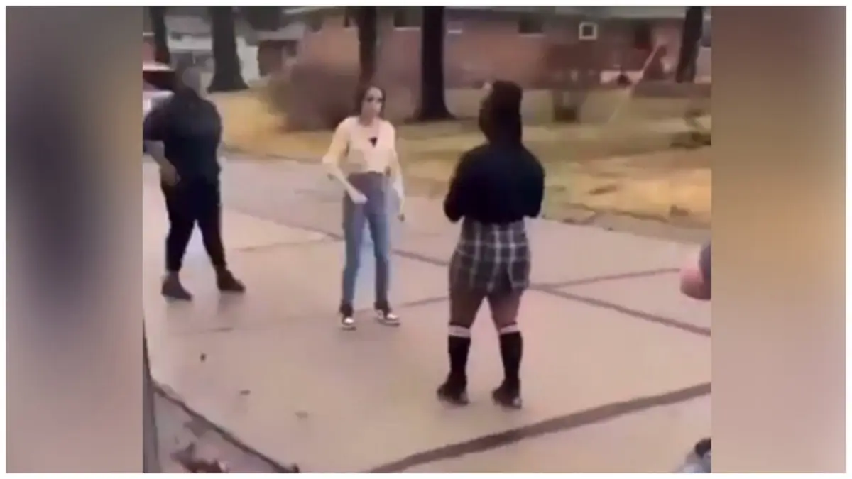 Kaylee Gain viral video fight, bullied victim, Black Girl