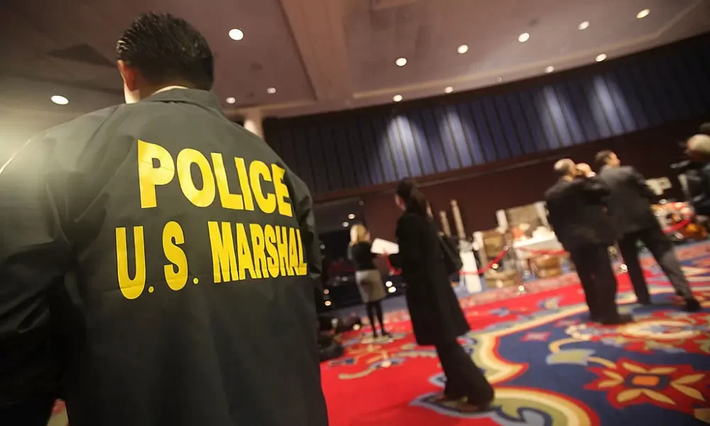 U.S. Marshal arrests the wrong woman