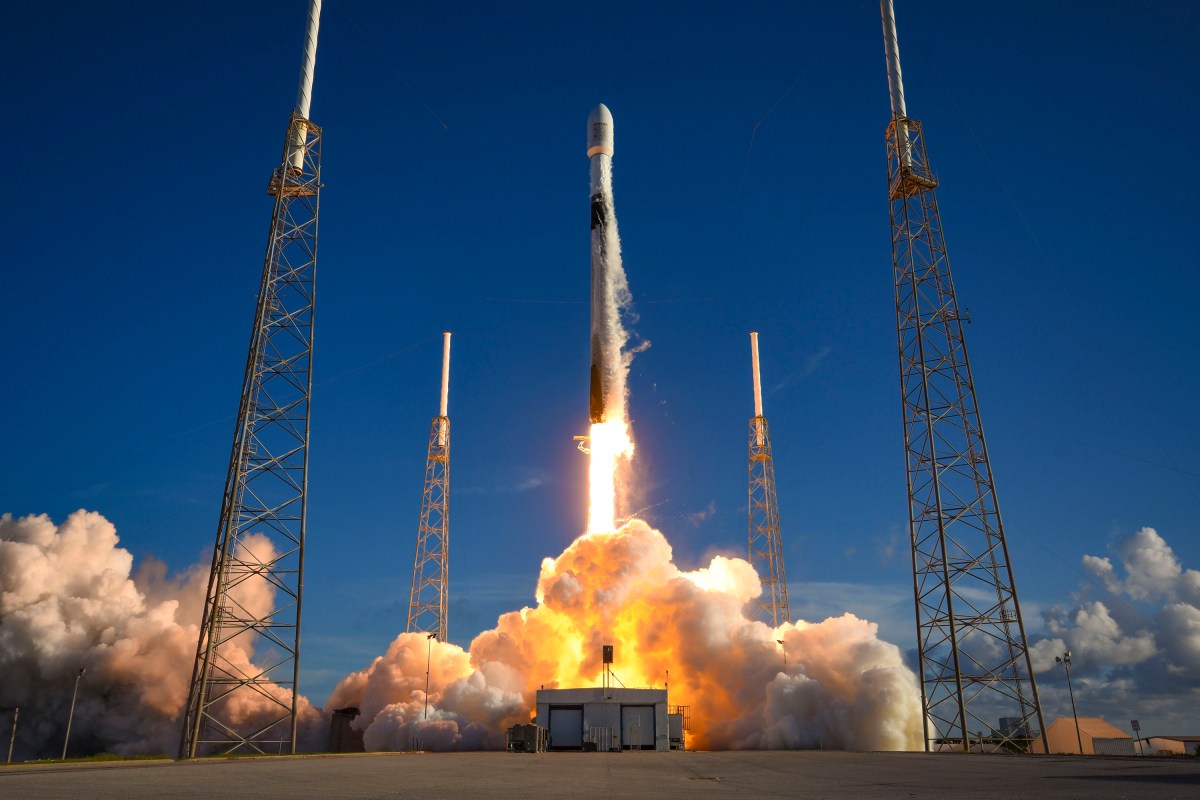 spacex falcon 9 rocket launches south korea