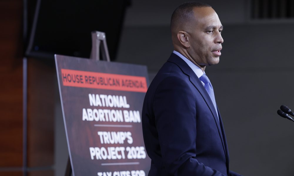 Control of U.S. House, U.S. House majority, Hakeem Jeffries, 2024 Election, U.S. House of Representatives, Congress, Republican-led Congress, Democratic majority, Republican majority, Rep. Mike Johnson, Mitch McConnell, Trump Congress, Trump presidency, theGrio.com