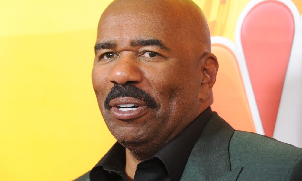 â€˜That Cake Is the Most 65 Thing About Himâ€™: Fans Say Steve Harveyâ€™s Birthday Cake Shows His Age