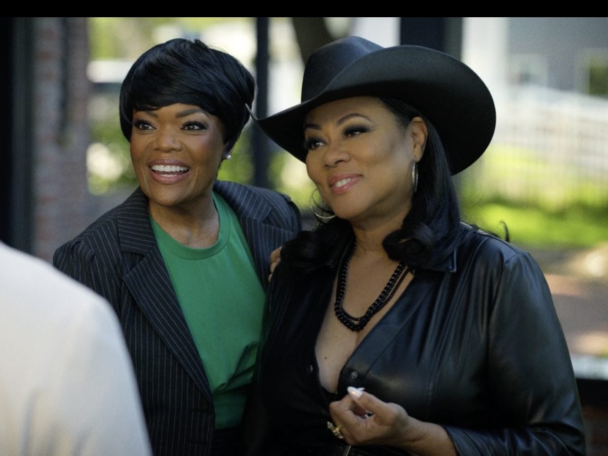 Lel Rochon Fuqua and Yvette Nicole Brown embodies Sisterhood in