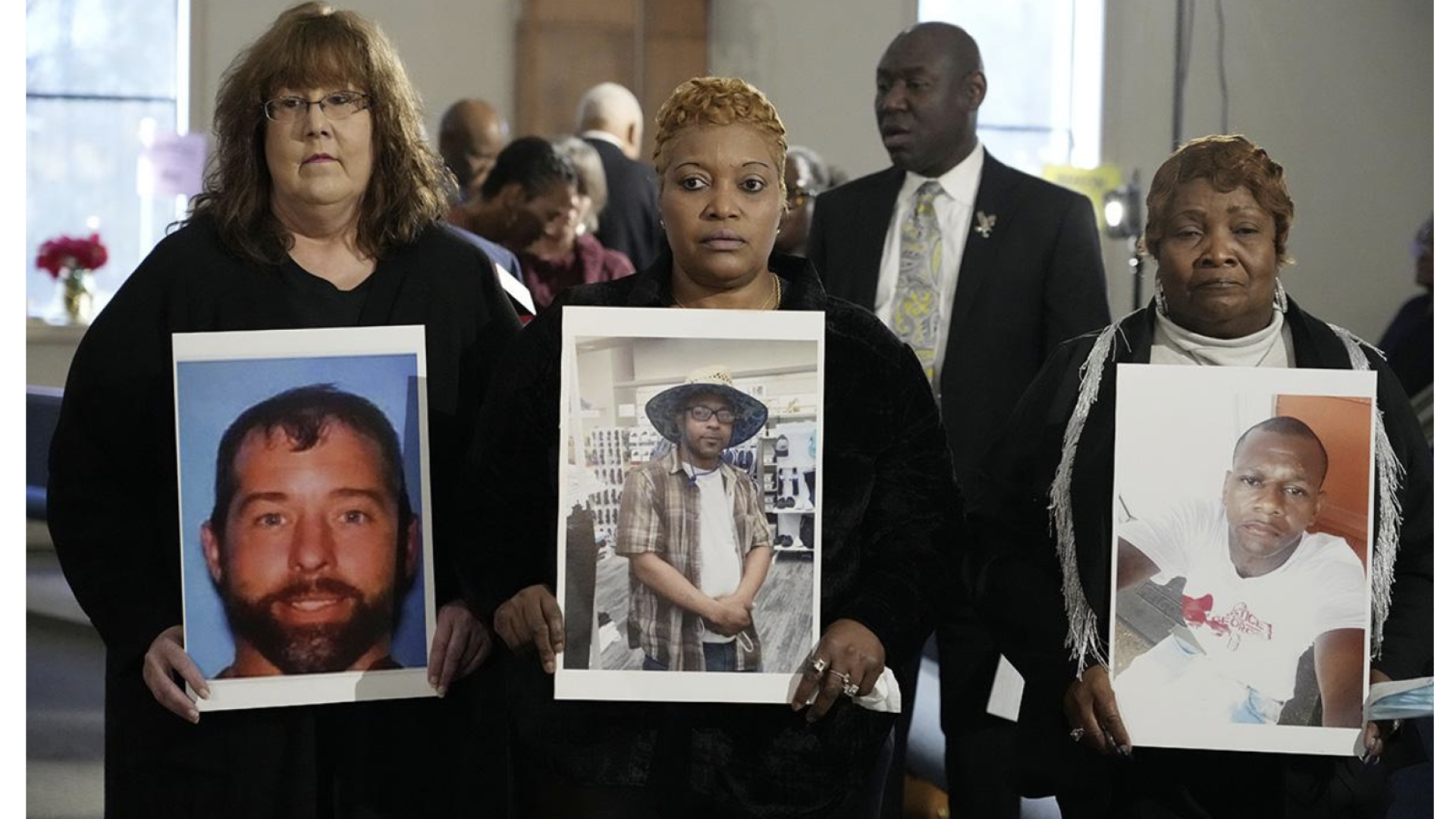 Ben Crump calls on a federal investigation after 215 bodies found in unmarked graves near the Mississippi prison